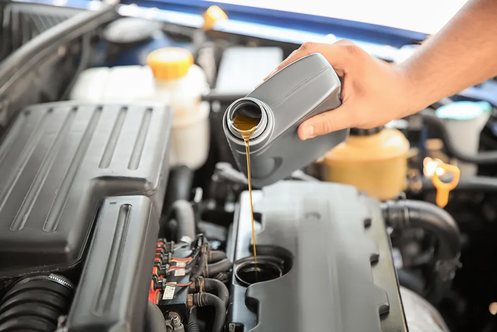 Synthetic Blend Oil Change: Enhancing European Vehicle Performance